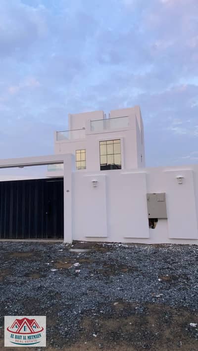 5 Bedroom Villa for Rent in Muzairah, Sharjah - 5f3e97a4-1e57-4434-9638-6414c800751f. jpg