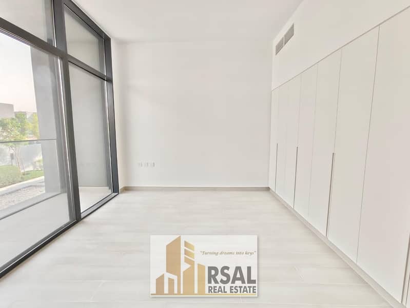 Elegant 4-Bhk Villa With Forest View In Masaar Robinia - Image 3