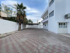 فیلا في الجزات 6 غرف 150000 درهم - 14130389