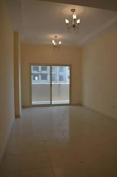 شقة في برج لافندر مدينة الإمارات‬ 2 غرف 25000 درهم - 4370982