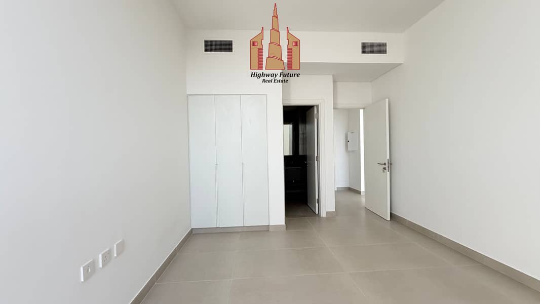 Elegant 2BR Villa with Maidroom Wardrobes in Masaar - Image 8