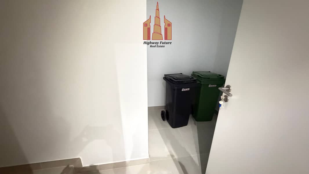 Elegant 2BR Villa with Maidroom Wardrobes in Masaar - Image 16