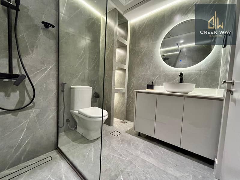 Luxury Apartment with High ROI - Image 17