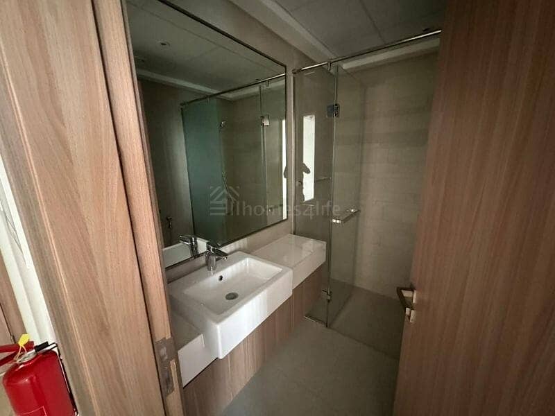 1 Bedroom | Pool View | Spacious Unit