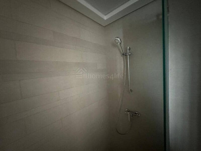 1 Bedroom | Pool View | Spacious Unit - Image 7