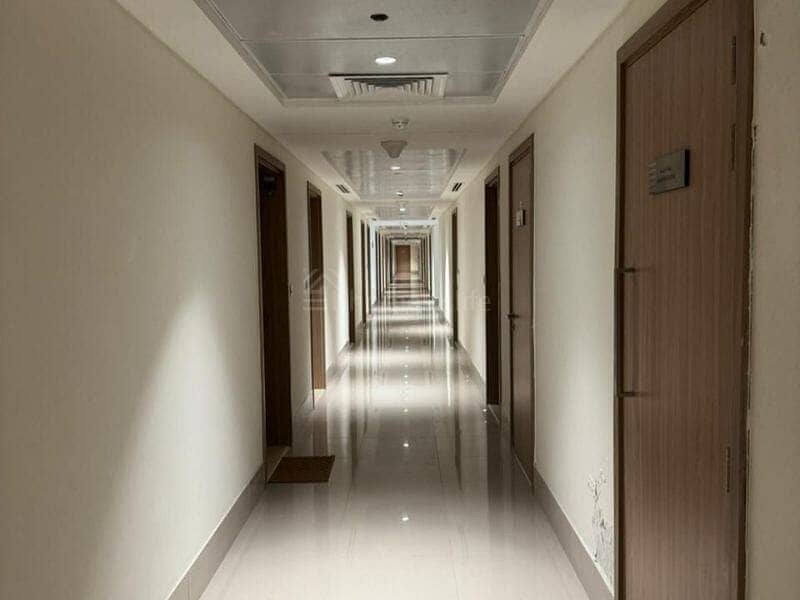 1 Bedroom | Pool View | Spacious Unit - Image 10