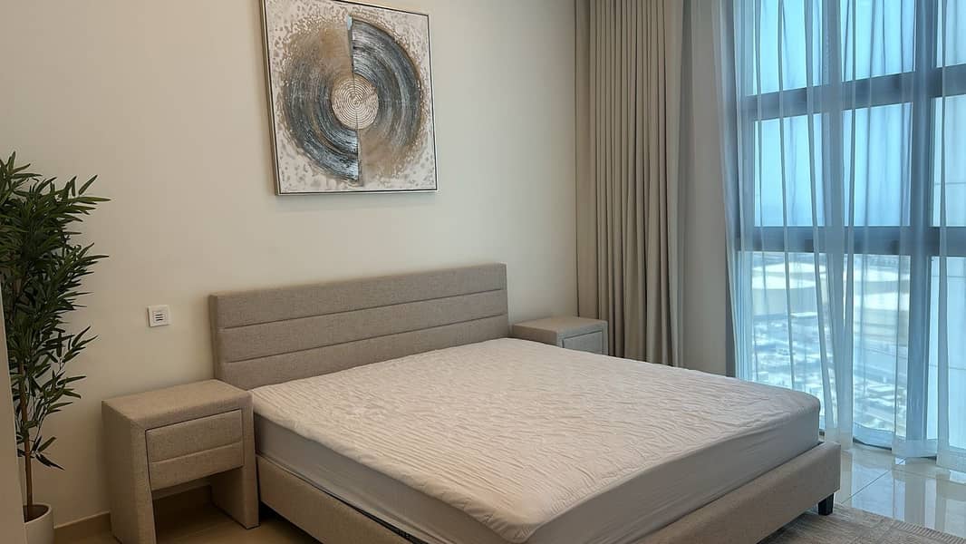 Spacious and Elegant One Bedroom Fully Furnished Apartment In Tcom