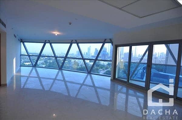 Panoramic View // 2BR // Unfurnished