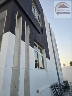 للبيع فيلا طابقين زاوية بالشارقة منطقة الصبخة ( ام خنور) جديدة