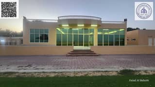 منزل على شاطئ البحر للإيجار والبيع - الفجيرة