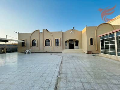 4 Camere Villa in Vendita a Seih Al Ghubb, Ras Al Khaimah - WhatsApp Image 2026-02-01 at 12.17. 15 PM. jpeg 4 Camere Villa in Vendita a Seih Al Ghubb, Ras Al Khaimah - WhatsApp Image 2026-02-01 at 12.17. 15 PM. jpeg