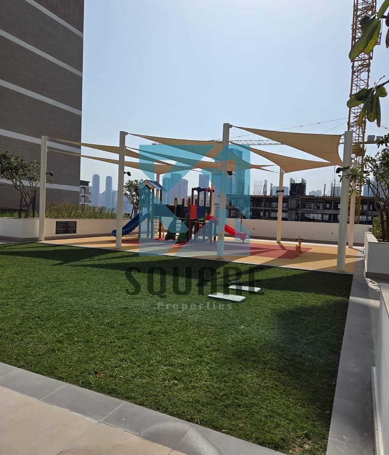 16 PLAY AREA. jpg