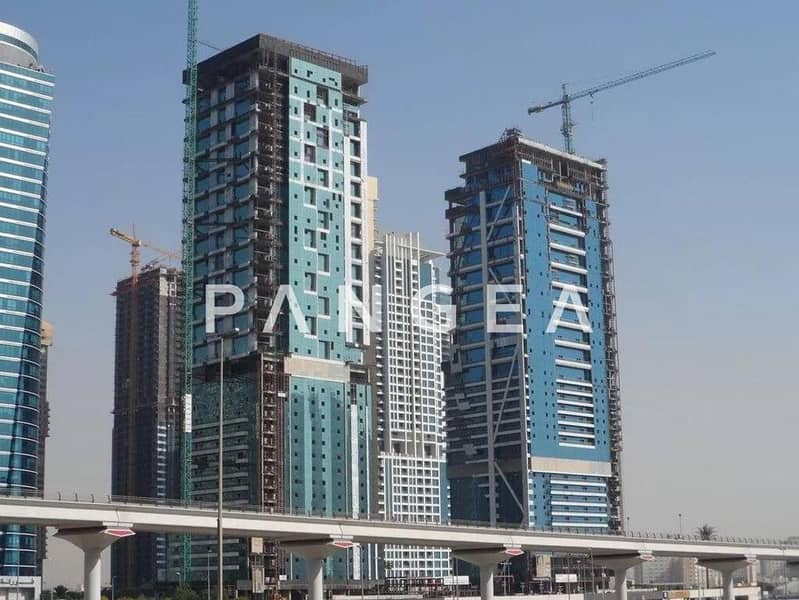 Exceptional Lake View | High Floor | Large Layout - Image 2