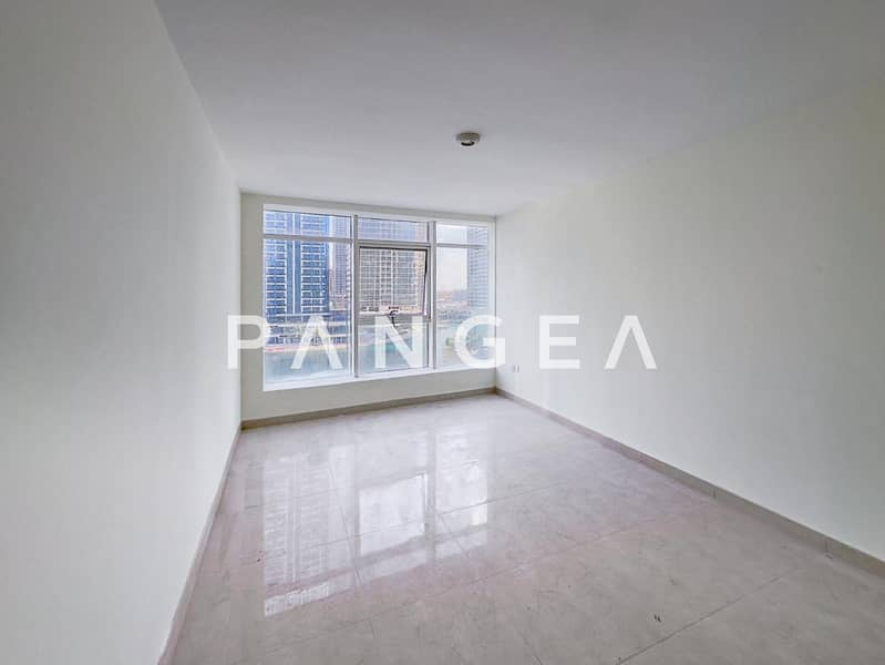 Exceptional Lake View | High Floor | Large Layout - Image 5