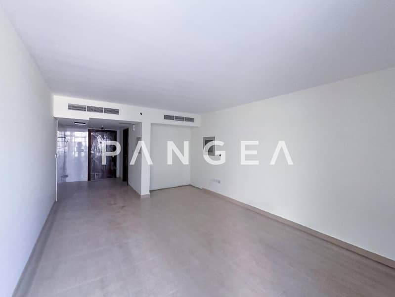 Genuine Resale | Lake View | High Floor - Image 12