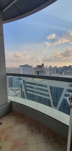 للبيع شقة غرفتين نوم واحدة منها ماستر وصالة في المجاز 2 أطلالة جانبية