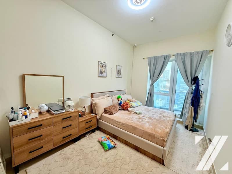 8 29559c4b-c03a-45f8-bed4-bfd2edd266e3. jpg
