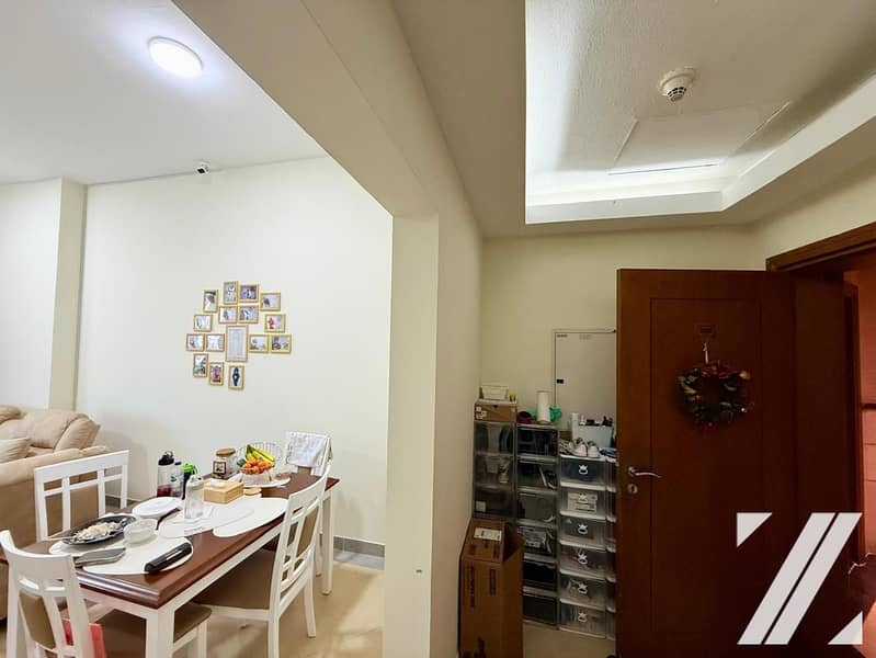 12 0c6dd8cc-6c4c-4a16-9a46-92448efa2d55. jpg
