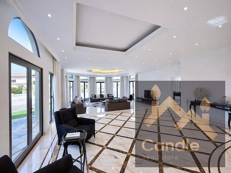 13 living room. jpg