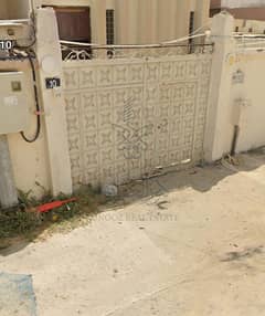 للبيع بيت فاخر بموقع مميز في الشارقة – القادسية