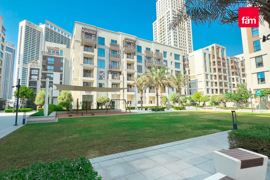 Fully Upgraded | Vacant | Private Beach Access Fully Upgraded | Vacant | Private Beach Access