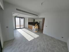 Vacant /Back to Back NEAR TO POOL /