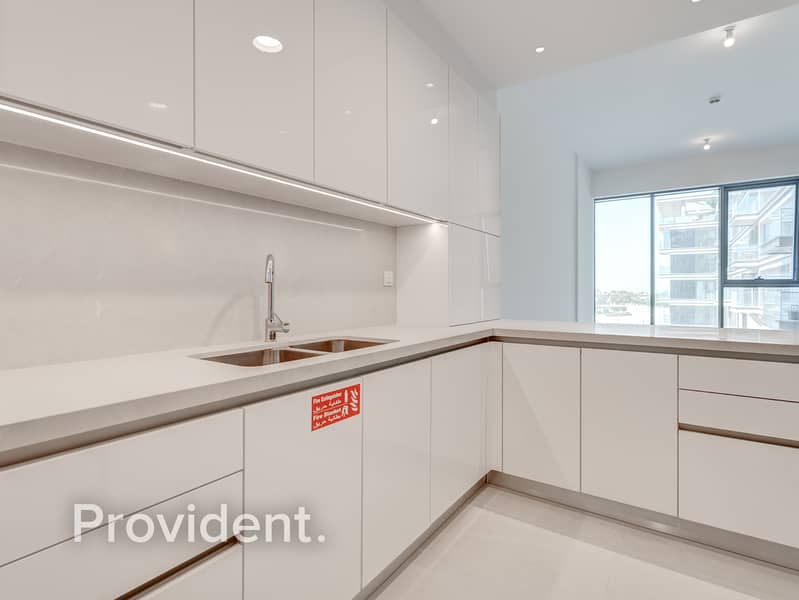 2 Bedrooms | Partial Canal and Park View | Vacant - Image 7