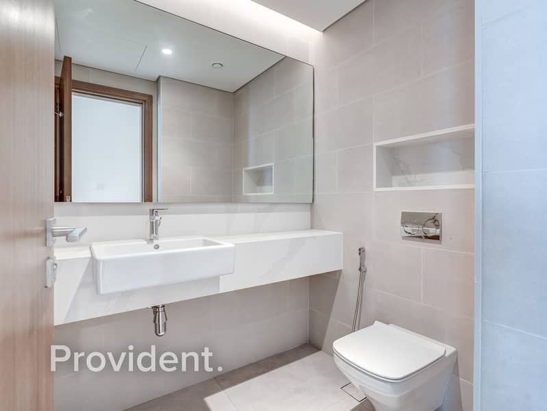 2 Bedrooms | Partial Canal and Park View | Vacant - Image 8