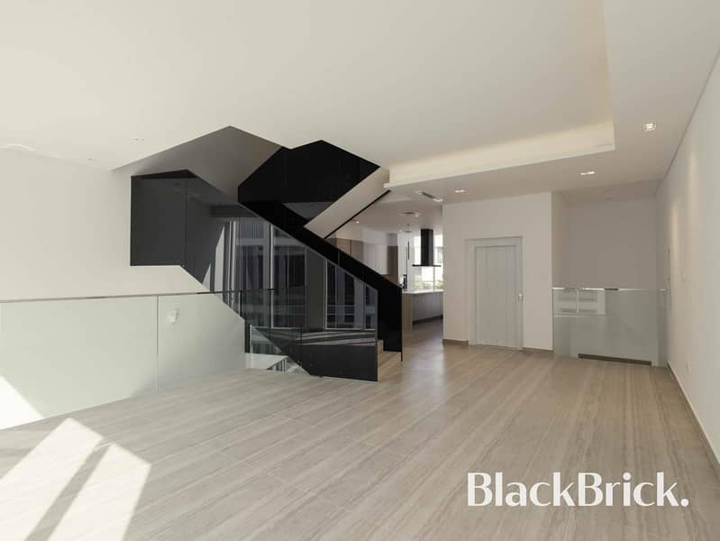 Ixora Townhouse | Excellent Location To The Bay - Image 4