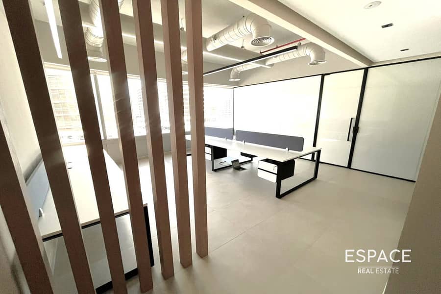2Months Rent Free |Luxury Fit Out| Vacant 2Months Rent Free |Luxury Fit Out| Vacant