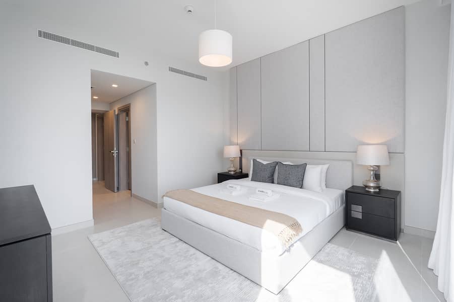 Elegant 1BR LIV Marina Dubai World-Class Amenities - Image 10