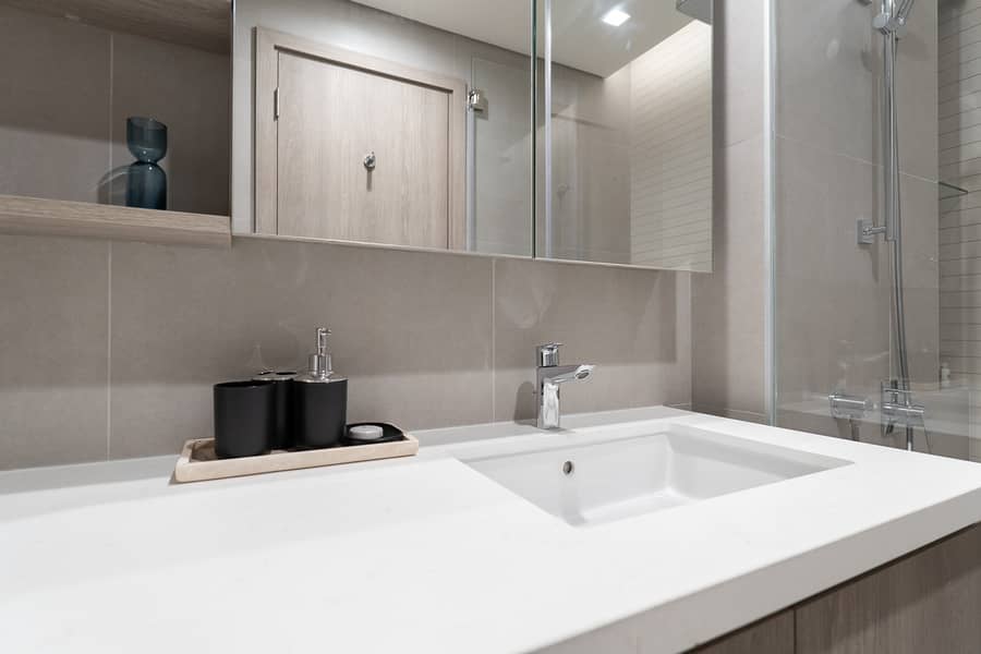 Elegant 1BR LIV Marina Dubai World-Class Amenities - Image 36