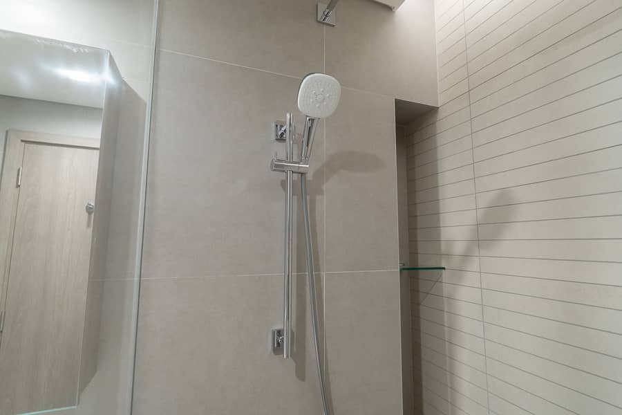 Elegant 1BR LIV Marina Dubai World-Class Amenities - Image 42