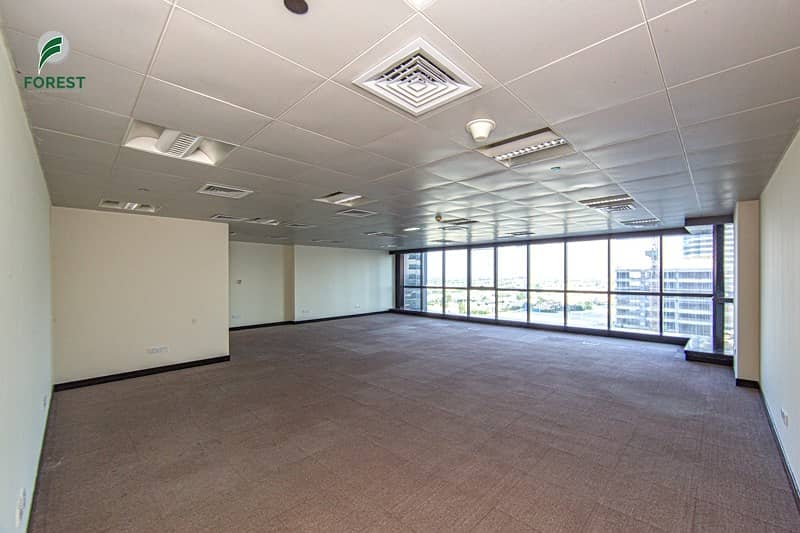 Vacant and Fully Fitted Office Space on Low Floor Vacant and Fully Fitted Office Space on Low Floor