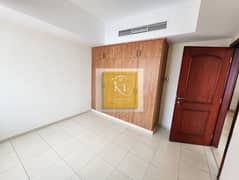 فیلا في هور العنز،ديرة 4 غرف 110000 درهم - 14182039