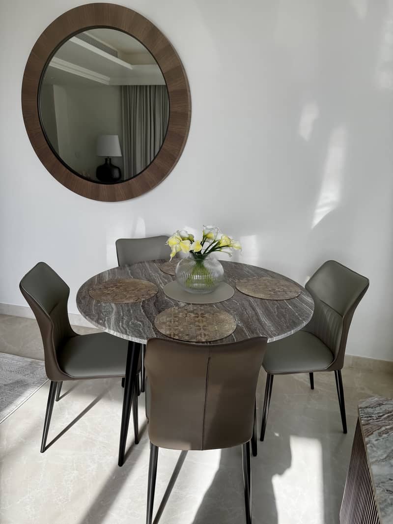 High floor | Panoramic sea views | Prime Emaar Beachfront location - Image 7