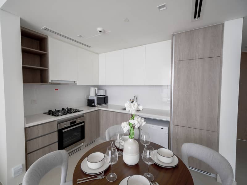 Panoramic Marina view | Private balcony - Image 10