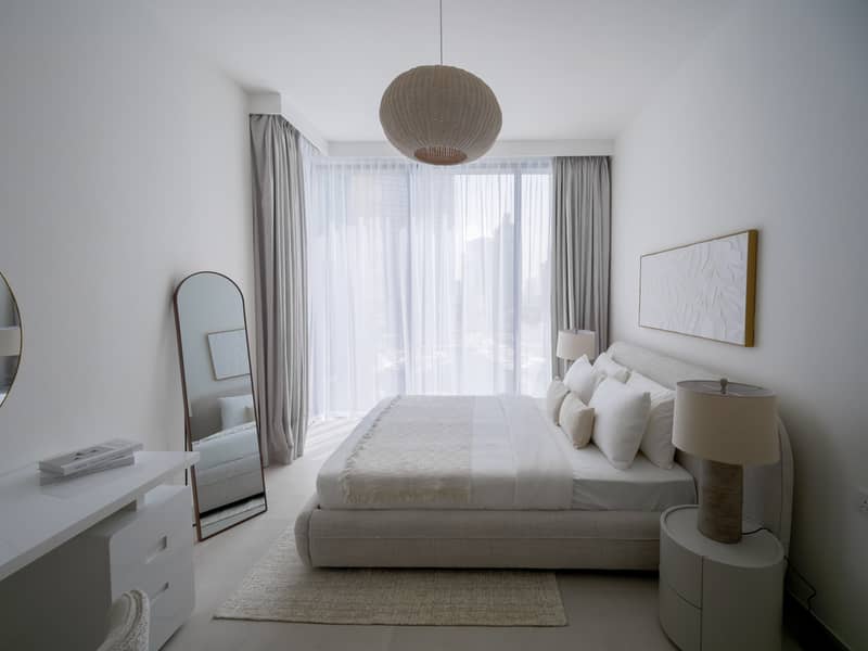 Panoramic Marina view | Private balcony - Image 14