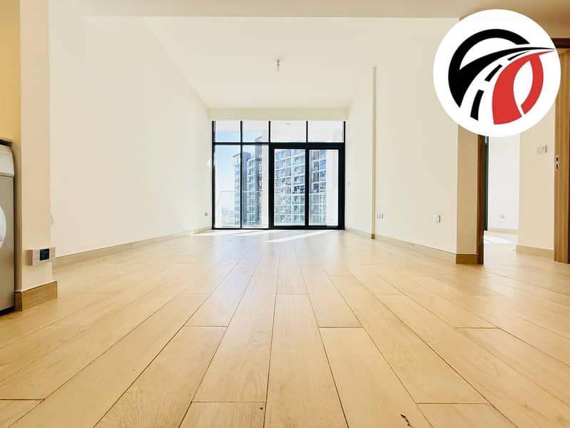 EXQUISITE APARTMENT || PRIME LOCATION|| READY TO MOVE