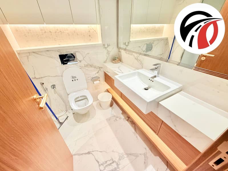 AFFORDABLE STUDIO // STYLISH INTERIORS // PEACEFUL AMBIENCE - Image 8