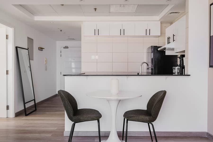 Lake View | Furnished | Flexible Terms - Image 8