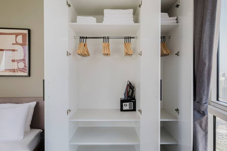 Lake View | Furnished | Flexible Terms - Image 15