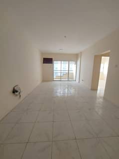 شقة في برج أبو شغارة،أبو شغارة 2 غرف 30000 درهم - 14182940