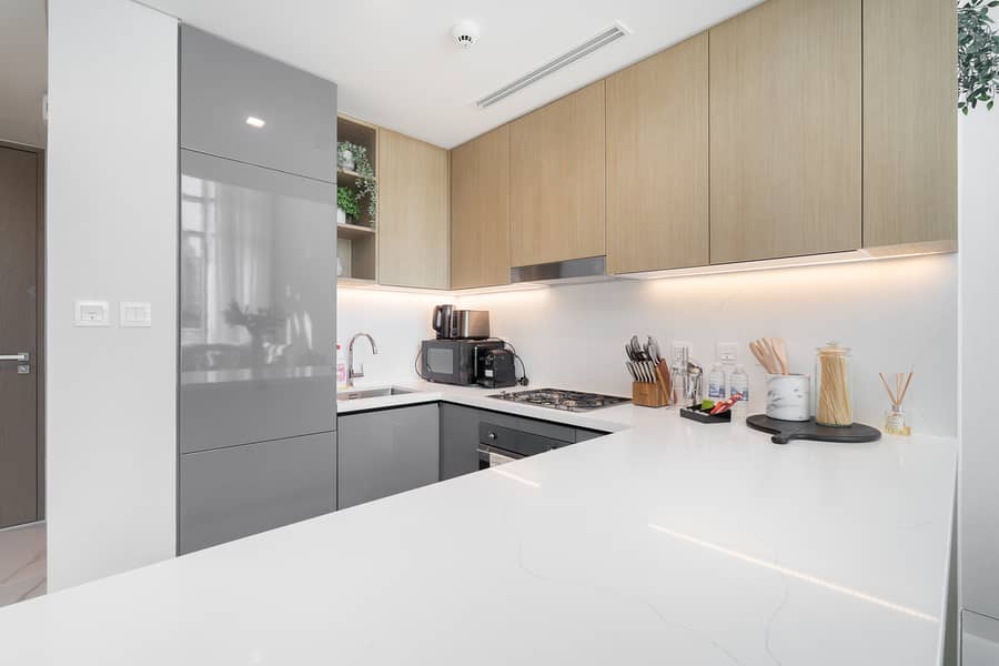 Luxury 2BR LIV Marina Dubai World-Class Amenities - Image 10