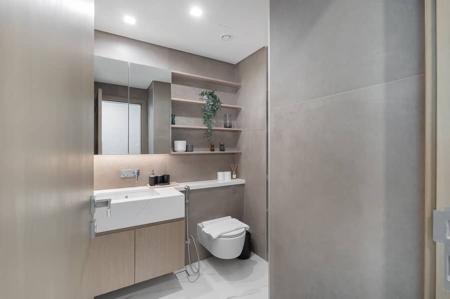 Luxury 2BR LIV Marina Dubai World-Class Amenities - Image 19