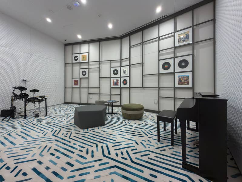 Elegant 1BR LIV Marina Dubai World-Class Amenities - Image 61