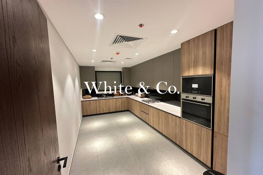 Spacious Living | Corner Unit | Brand New - Image 2