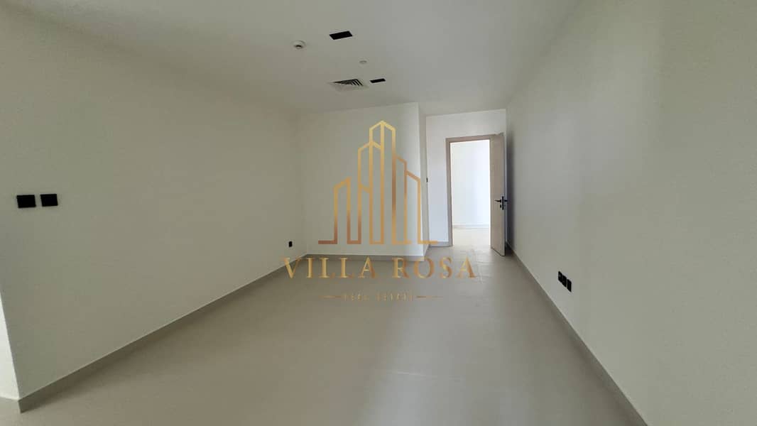 NEWEST TOWER IN SHARJAH | SEA VIEW | SPACIOUS | FOR RENT 3 BHK - Image 9