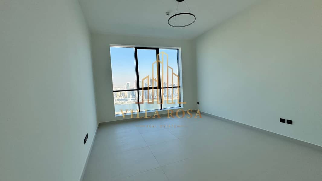 NEWEST TOWER IN SHARJAH | SEA VIEW | SPACIOUS | FOR RENT 3 BHK - Image 11