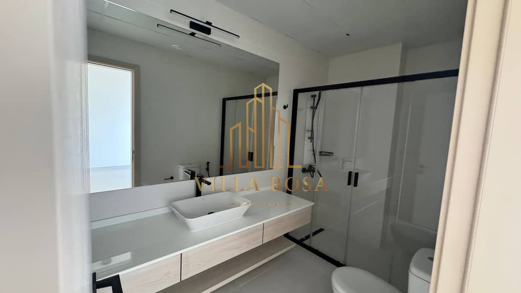 NEWEST TOWER IN SHARJAH | SEA VIEW | SPACIOUS | FOR RENT 3 BHK - Image 13